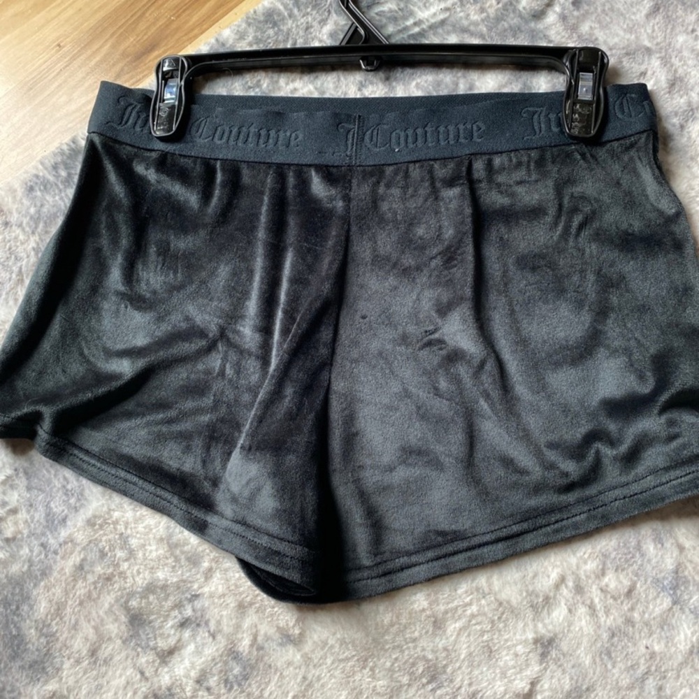 Juicy Couture Black Velour Shorts Small - Picture 2 of 4